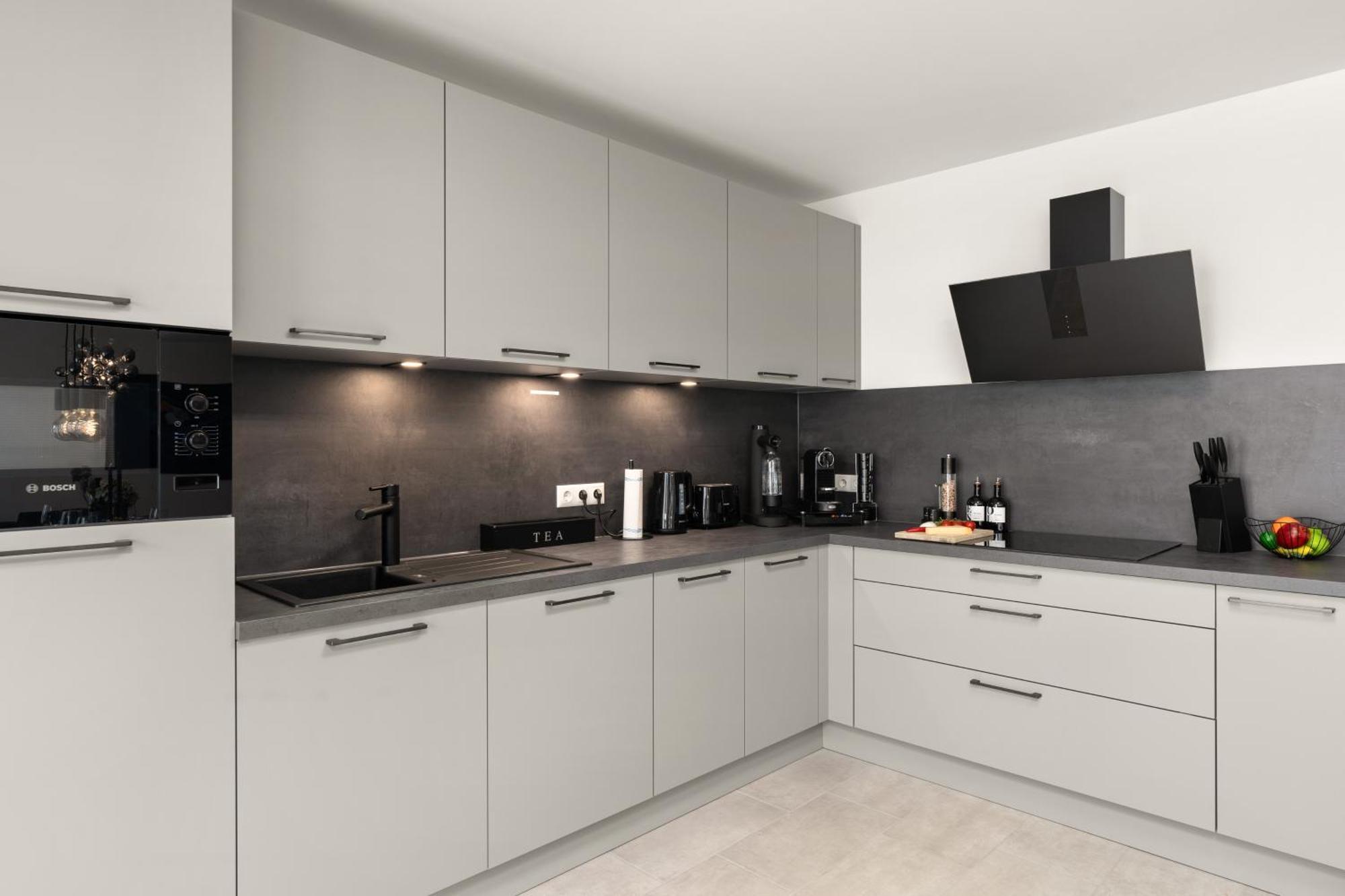 Fairmieten I Moderne I Parkplatz Apartment Bielefeld